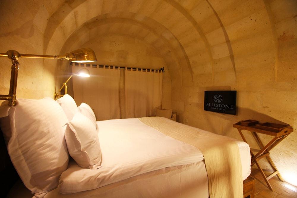 Millstone Cave Hotel