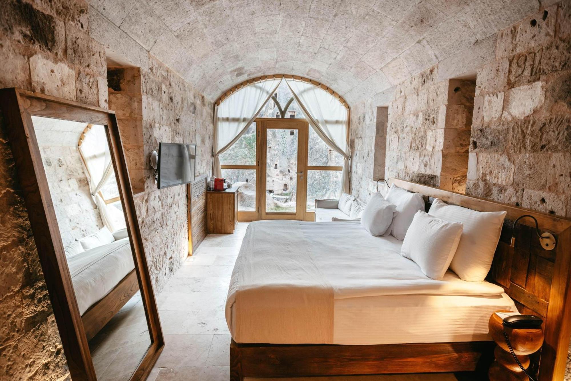 Millstone Cave Hotel
