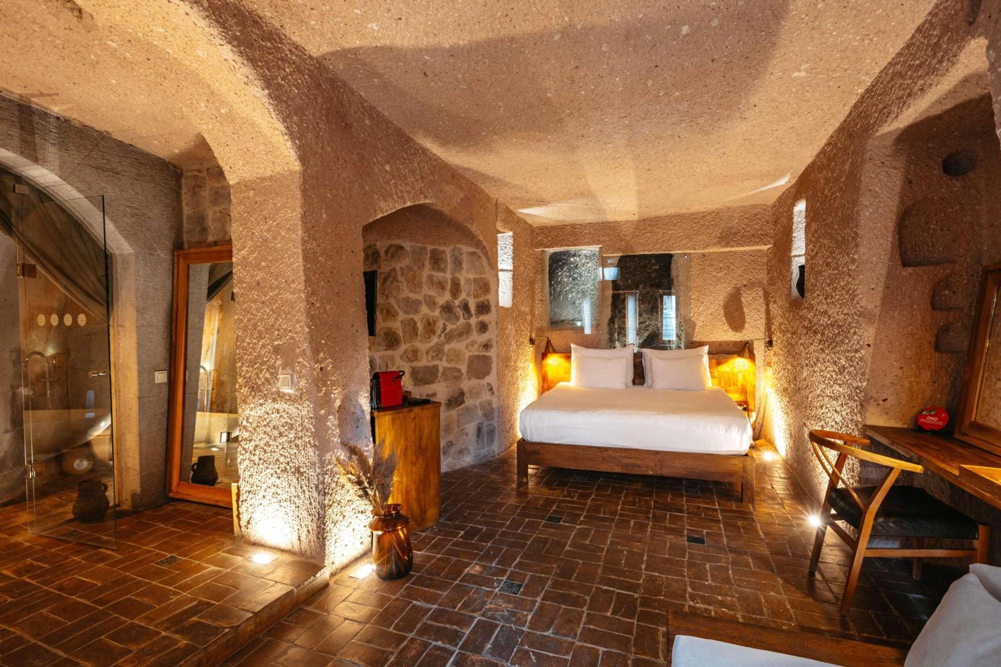 Millstone Cave Hotel